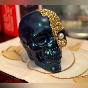 Skull decor (Halloween)